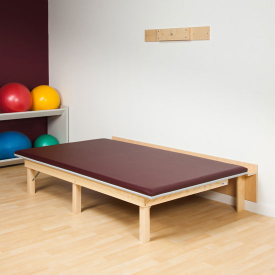 Clinton 243 Space Saving Folding Mat Platform