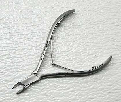 Nipper, Tissue & Cuticle, 4", Convex Jaws, Integra SKU: 40245SS-IMC