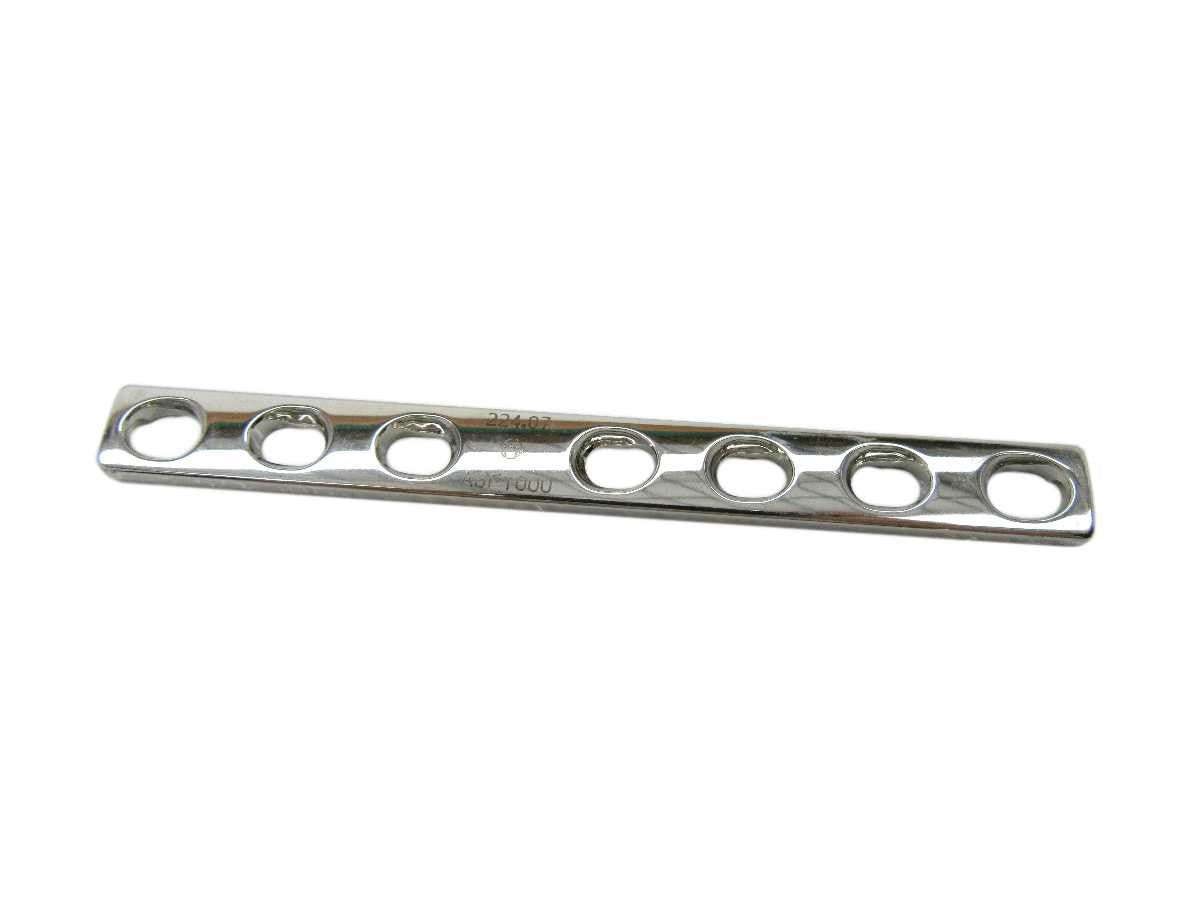 Booth Medical - Synthes 4.5mm Narrow DCP Plate, 7 Holes, 119mm - 224.07