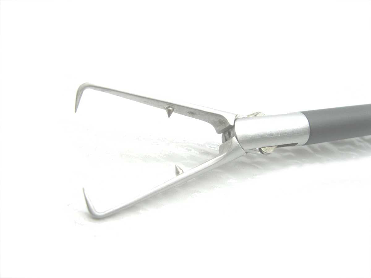 Booth Medical - Karl Storz Clickline Hemostat Ratchet Dissecting Grasper - 33133